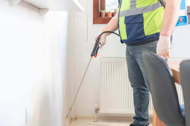 Best Pest Control for Businesses  in South Russell, OH